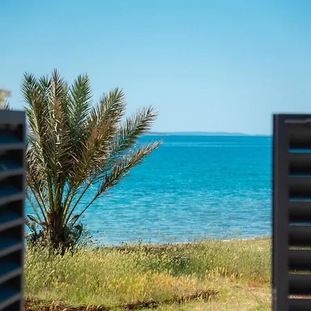 My Dalmatia - House Festini With Private Jacuzzi & Sea View * Košljun
