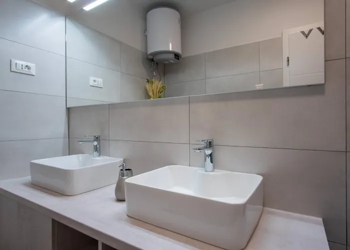 My Dalmatia - House Festini With Private Jacuzzi & Sea View