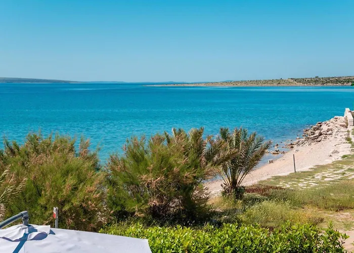 My Dalmatia - House Festini With Private Jacuzzi & Sea View 펜션