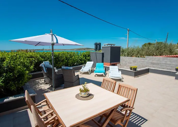 My Dalmatia - House Festini With Private Jacuzzi & Sea View *