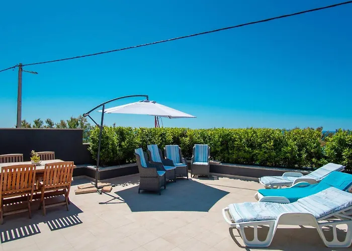 펜션 My Dalmatia - House Festini With Private Jacuzzi & Sea View *