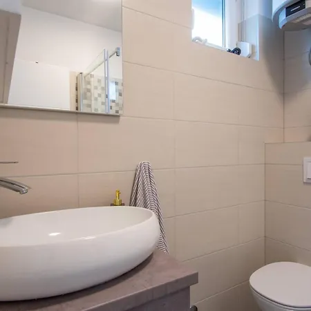 Tatil Evi My Dalmatia - House Festini With Private Jacuzzi & Sea View Košljun