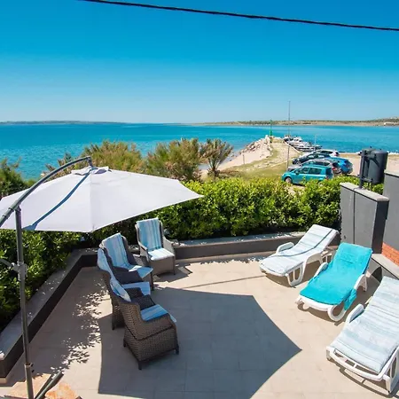 My Dalmatia - House Festini With Private Jacuzzi & Sea View * Košljun